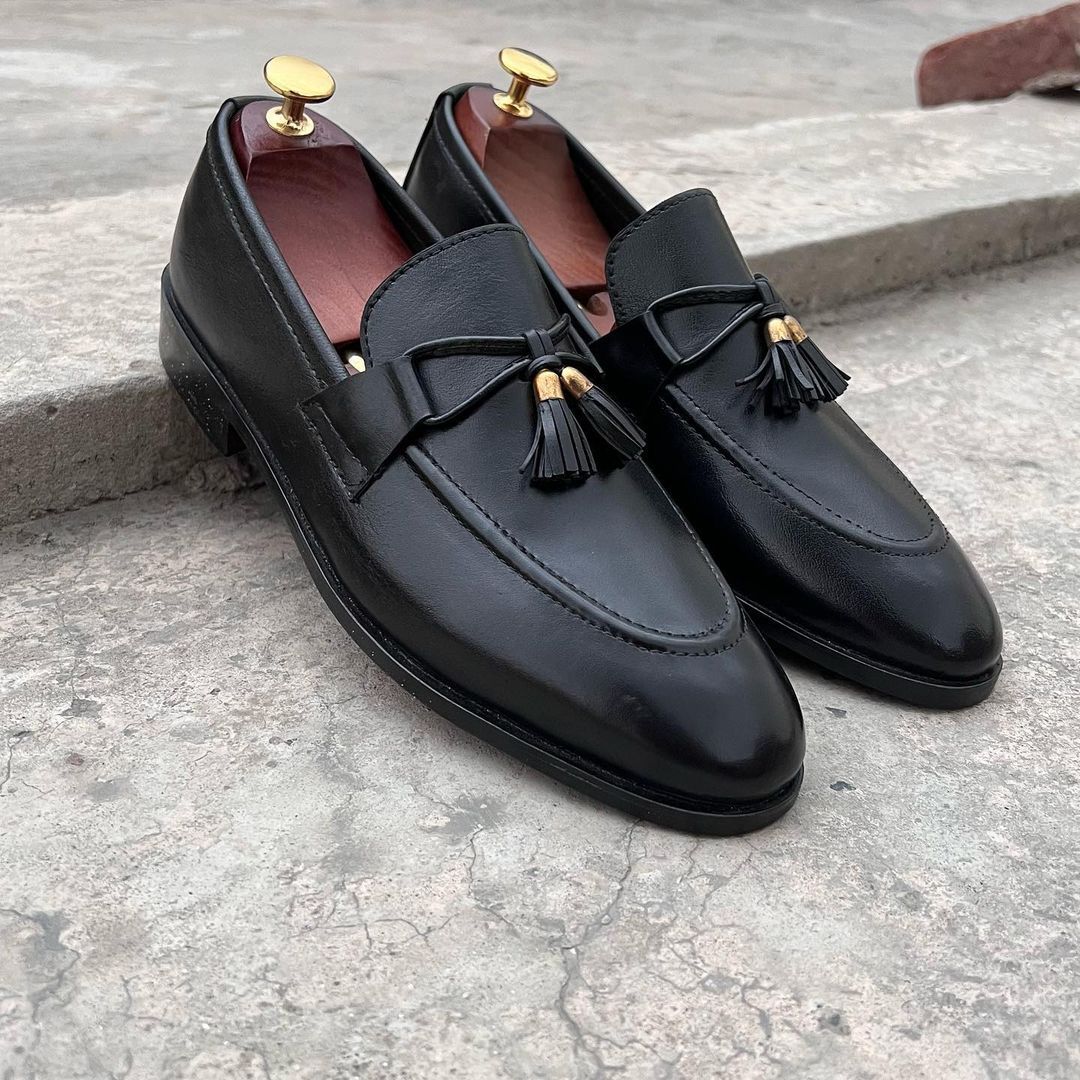 Handmade Cowhide Tassel Loafers