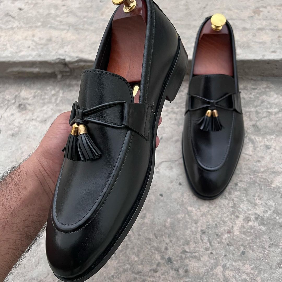 Handmade Cowhide Tassel Loafers