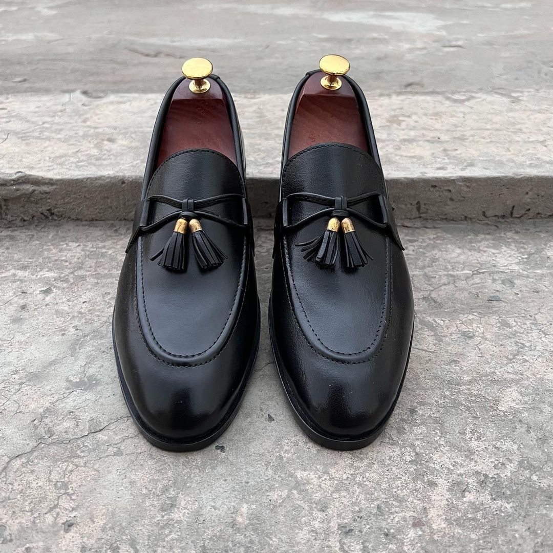 Handmade Cowhide Tassel Loafers