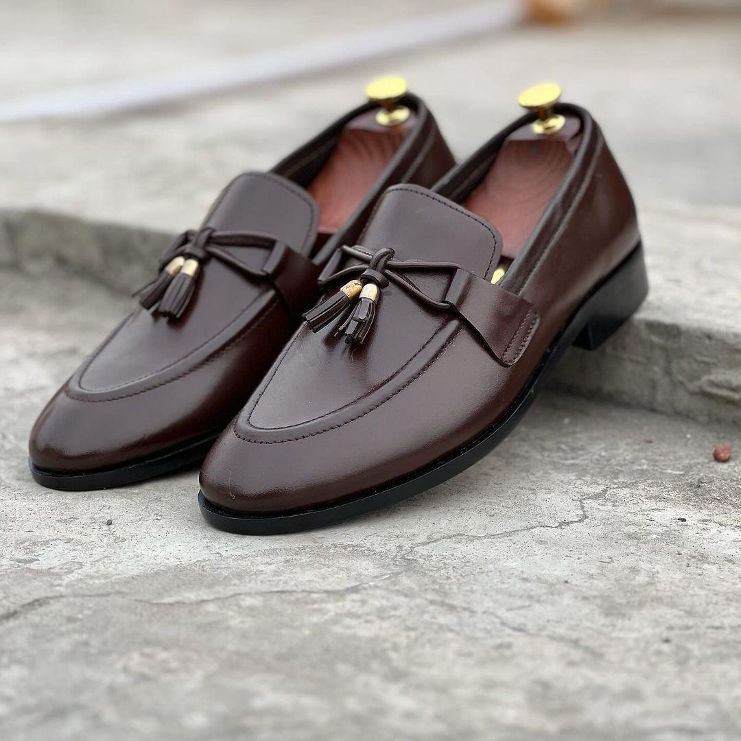 Handmade Cowhide Tassel Loafers