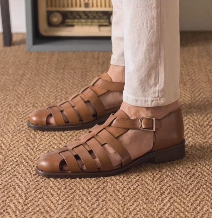 Modern Cowhide Sandals