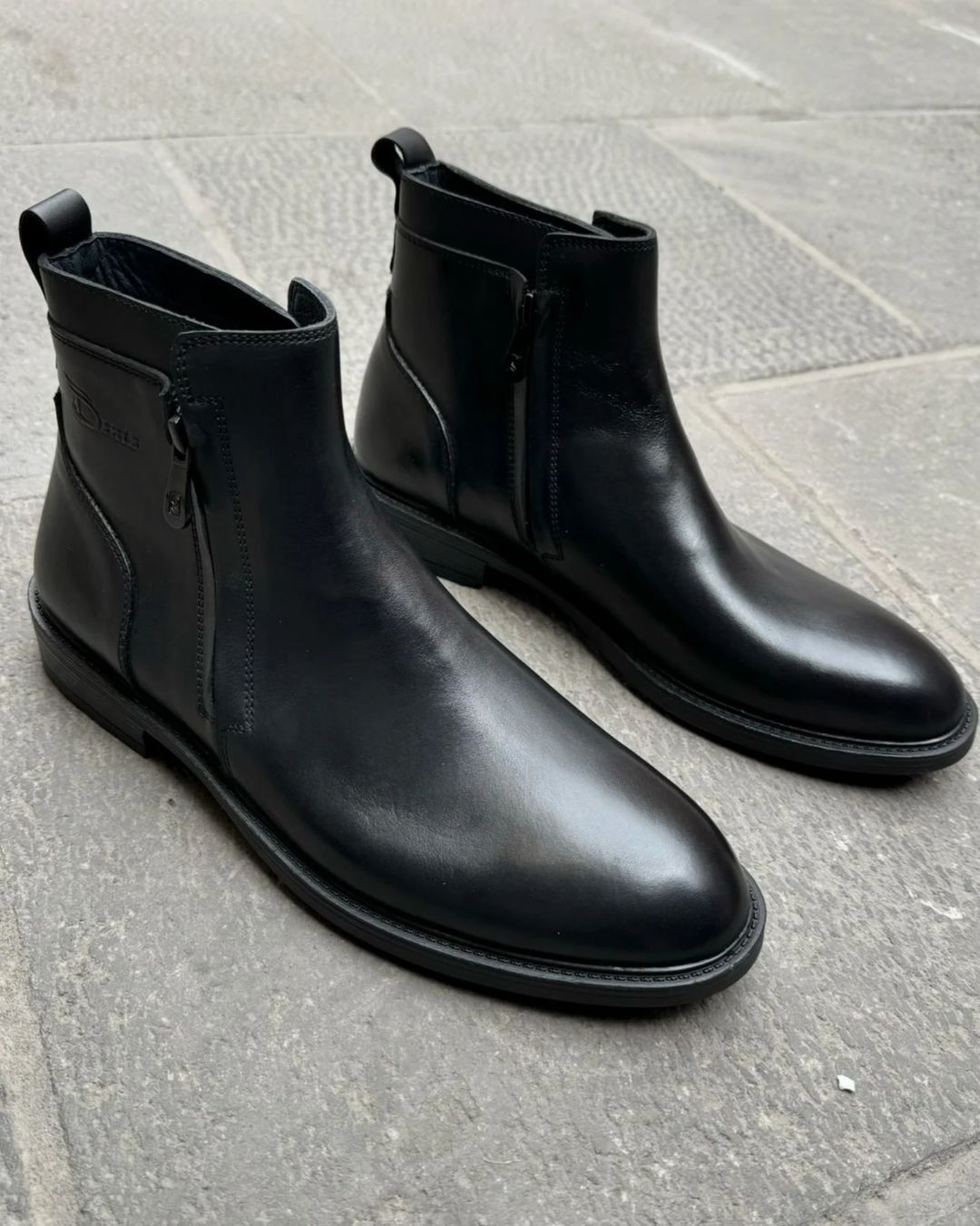 Modern British Cowhide Martin Boots